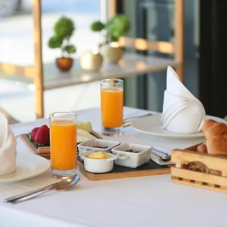 Blue Bay Hotel Kanine